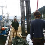 sur le petit port de pêche, préparation au départ en mer